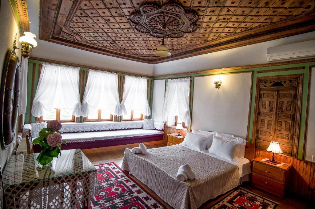 Kalemi Hotel Gjirokastër